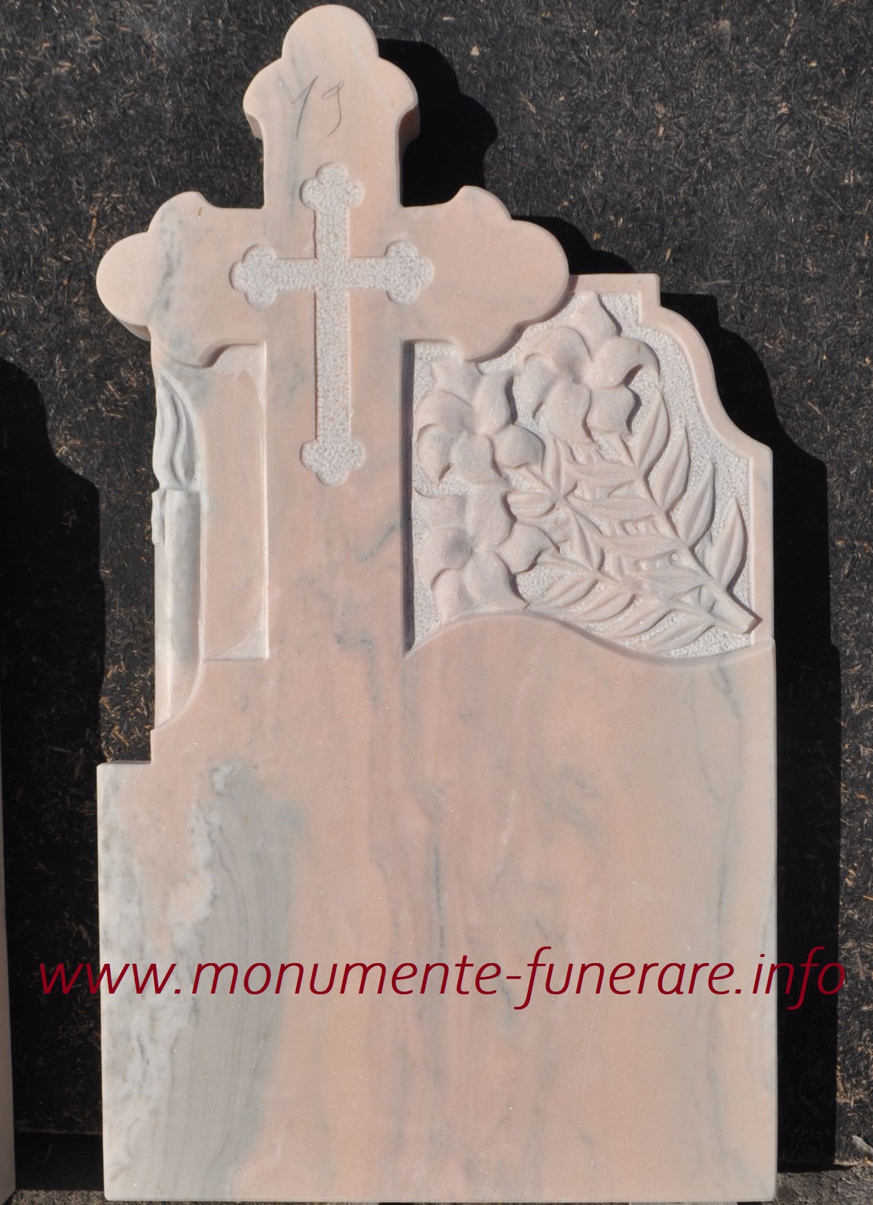 monument funerar model 19