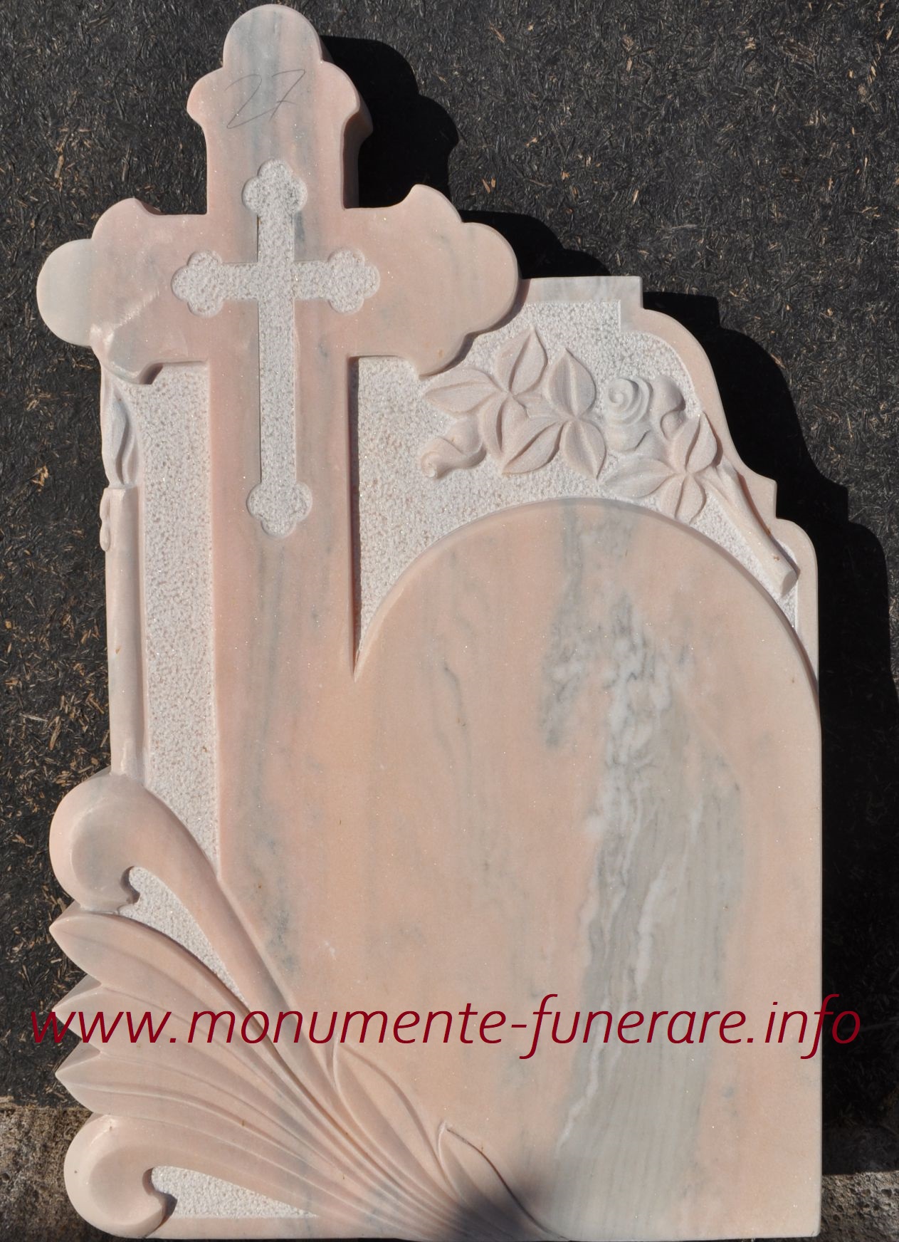 monument funerar model 27
