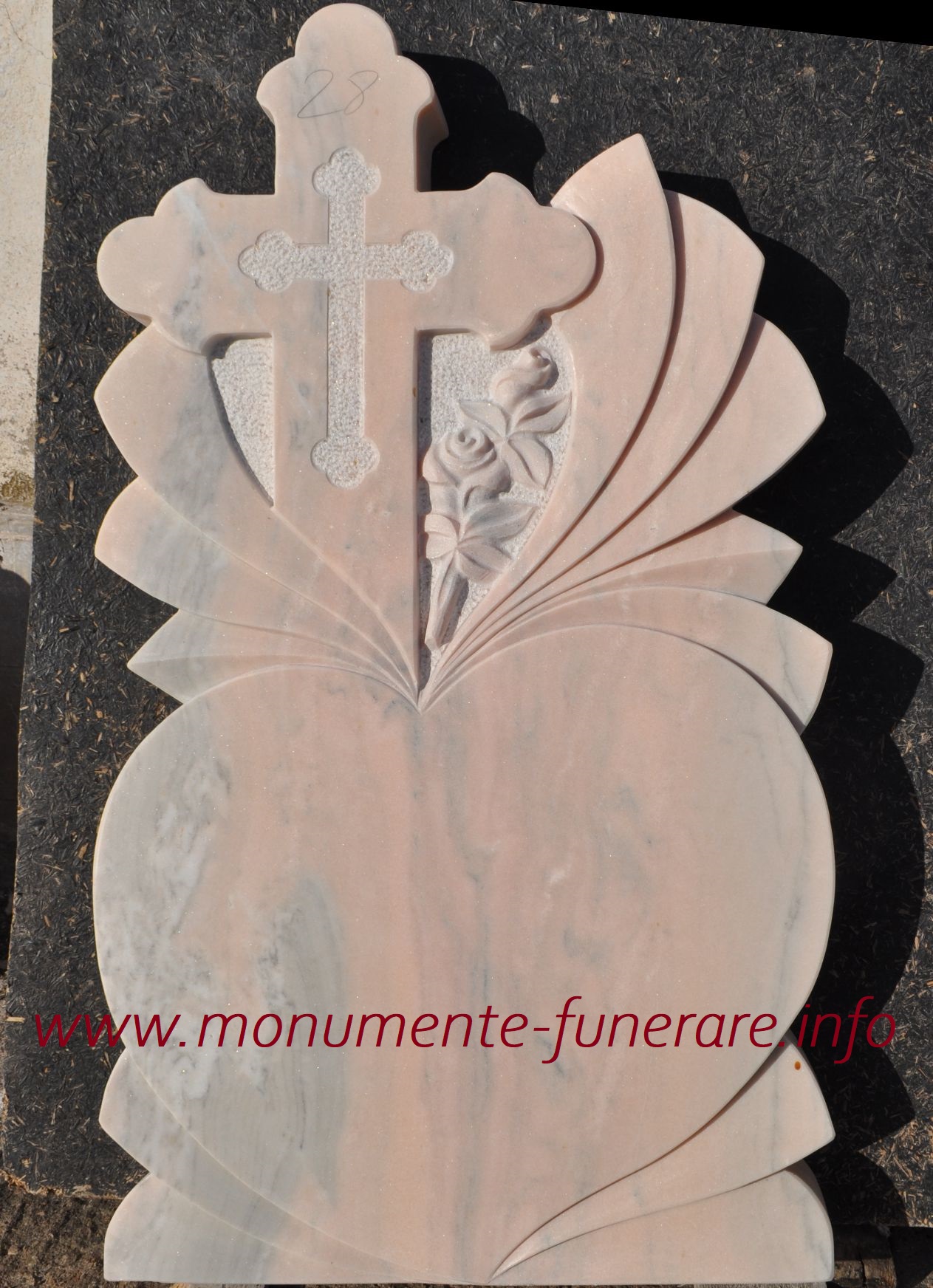 monument funerar model 28
