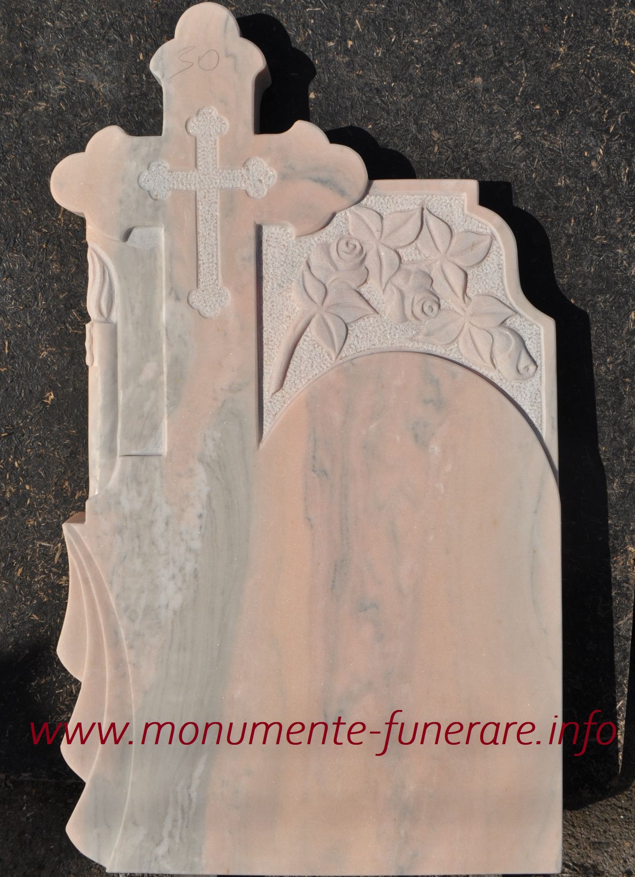 monument funerar model 30